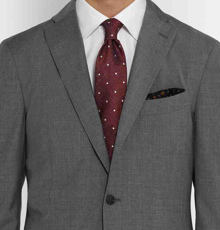 Comment associer cravate et costume?